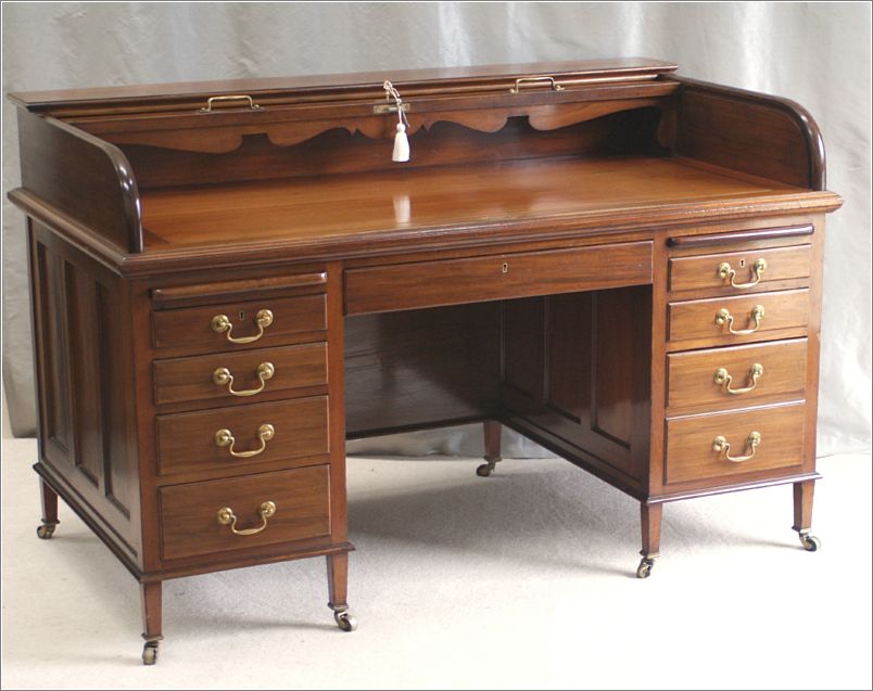 4011 Antique Walnut Roll Top Desk (3)